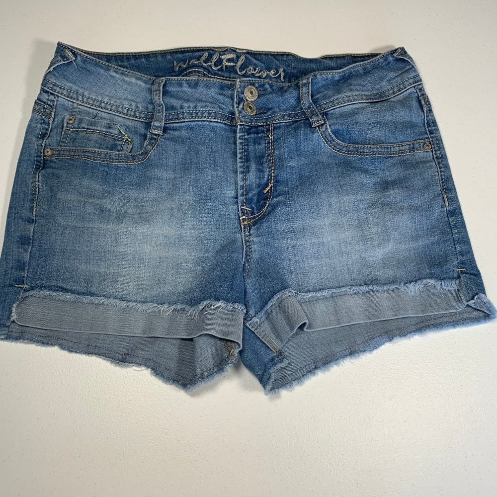 Wallflower Blue Denim Shorts Cuffed JUNIORS Size 9